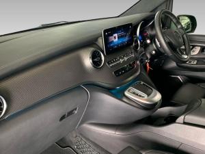 Mercedes-Benz V-Class V300d Exclusive - Image 13