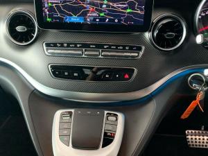 Mercedes-Benz V-Class V300d Exclusive - Image 18