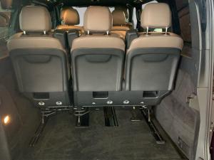 Mercedes-Benz V-Class V300d Avantgarde AMG Line - Image 10
