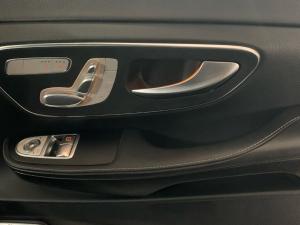 Mercedes-Benz V-Class V300d Special Edition - Image 20