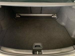 Mercedes-Benz C-Class C200 Avantgarde - Image 17