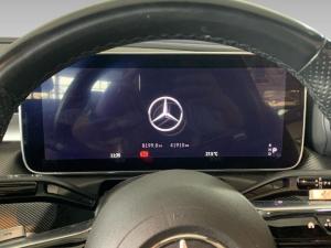 Mercedes-Benz C-Class C200 Avantgarde - Image 13