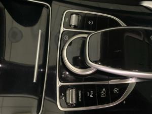 Mercedes-Benz C-Class C220d - Image 13
