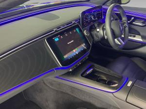 Mercedes-Benz E-Class E200 Avantgarde - Image 11
