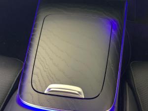 Mercedes-Benz E-Class E200 Avantgarde - Image 18