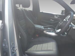 Mercedes-Benz GLS GLS450d 4Matic - Image 12