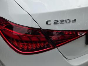 Mercedes-Benz C-Class C220d Avantgarde - Image 14