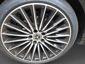 Mercedes-Benz C-Class C200 Avantgarde - Image 13