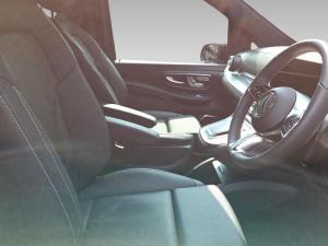 Mercedes-Benz V-Class V300d Exclusive - Image 12