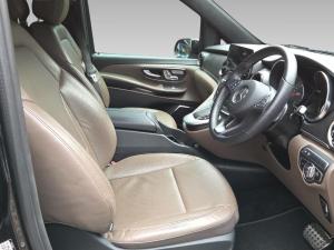 Mercedes-Benz V-Class V300d Exclusive - Image 11