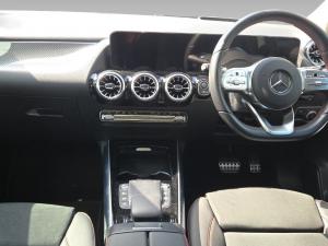 Mercedes-Benz GLA GLA200d Progressive - Image 11