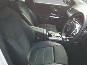 Mercedes-Benz GLA GLA200d Progressive - Image 13
