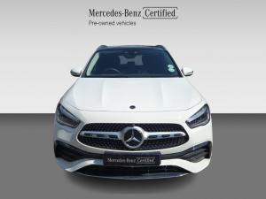 Mercedes-Benz GLA GLA200d Progressive - Image 2