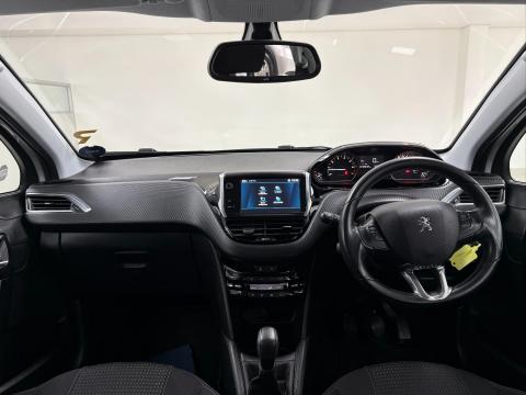 Image Peugeot 208 1.2 Allure