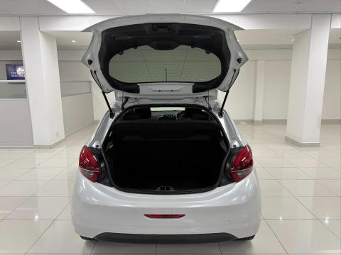 Image Peugeot 208 1.2 Allure