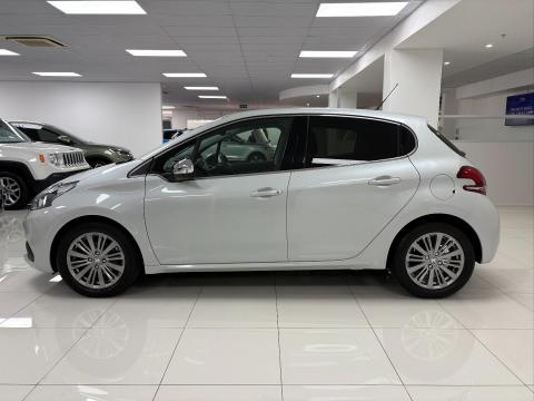 Image Peugeot 208 1.2 Allure