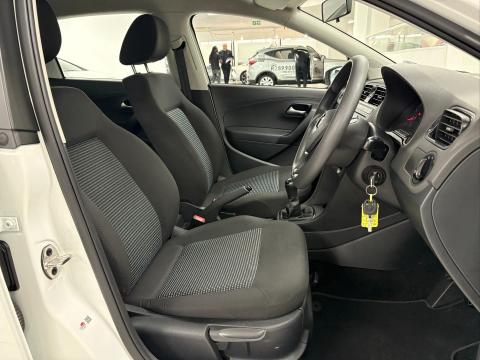 Image Volkswagen Polo Vivo hatch 1.4 Comfortline