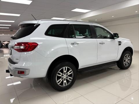 Image Ford Everest 3.2TDCi 4WD XLT