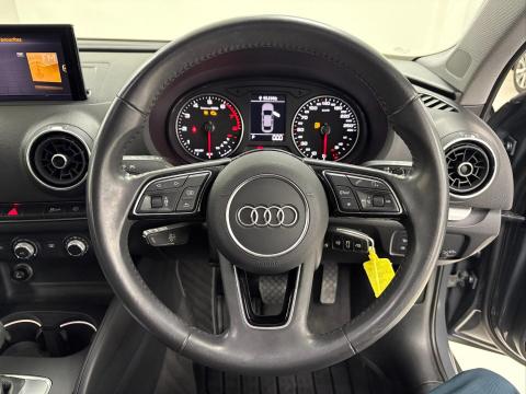 Image Audi A3 sedan 30TFSI