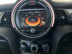 MINI Hatch Cooper Hatch 3-door - Image 7