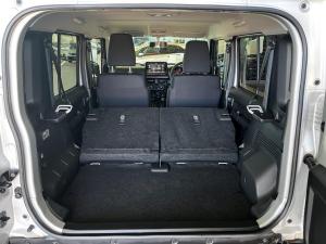 Suzuki Jimny 1.5 GLX AllGrip 5-door auto - Image 14