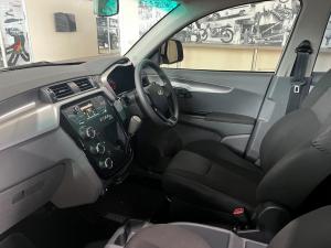Mahindra KUV100 Nxt 1.2TD D75 K6+ - Image 3