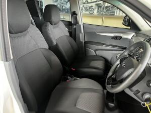 Mahindra KUV100 Nxt 1.2TD D75 K6+ - Image 8