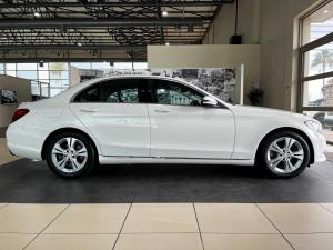 Mercedes-Benz C-Class C180 auto - Image 4