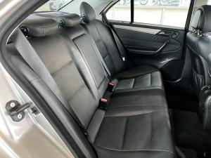 Mercedes-Benz C180K Avantgarde automatic - Image 9