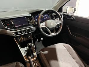 Volkswagen Polo hatch 1.0TSI Life manual - Image 13