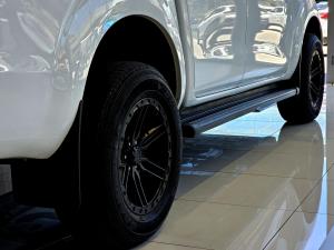 Nissan Navara 2.5DDTi double cab SE manual - Image 14