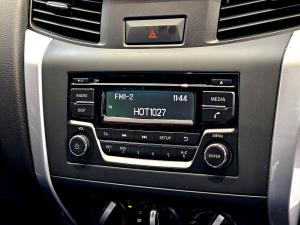 Nissan Navara 2.5DDTi double cab SE manual - Image 23