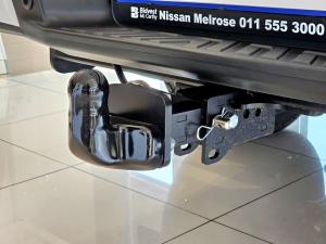 Nissan Navara 2.5DDTi double cab LE Plus - Image 10
