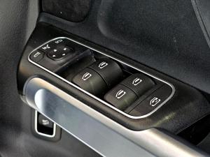 Mercedes-Benz GLB GLB250 Progressive - Image 17