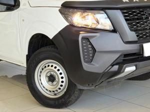 Nissan Navara 2.5DDTi single cab XE - Image 5