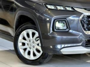 Suzuki Grand Vitara 1.5 GL manual - Image 2
