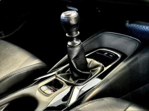 Toyota Corolla 2.0 XR - Image 20