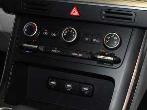 Kia Carnival 2.2CRDi EX+ - Image 20
