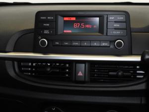 Kia Picanto 1.0 Street auto - Image 17