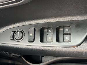 Kia Rio hatch 1.2 LS - Image 11