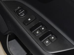 Kia Rio hatch 1.4 LS - Image 20