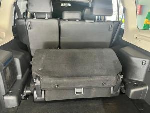 Mitsubishi Pajero 5-door 3.2DI-D GLS - Image 10