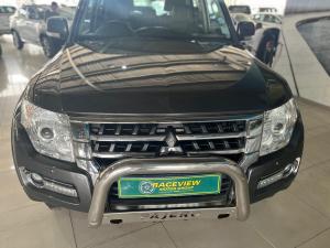 Mitsubishi Pajero 5-door 3.2DI-D GLS - Image 2