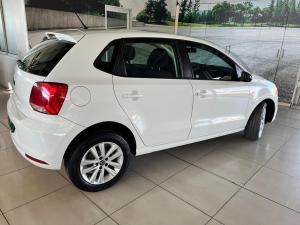 Volkswagen Polo Vivo hatch 1.6 Comfortline auto - Image 3