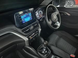 Suzuki Grand Vitara 1.5 GL manual - Image 12