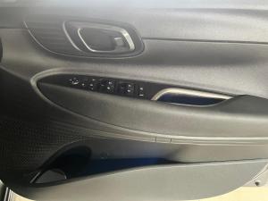 Hyundai i20 1.0T Fluid manual - Image 6