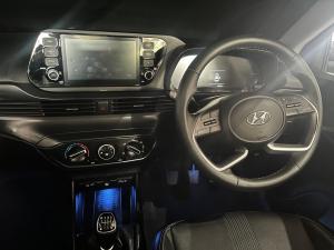 Hyundai i20 1.0T Fluid manual - Image 8