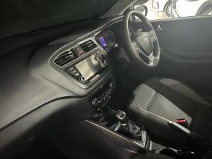Hyundai i20 1.4 Fluid - Image 6