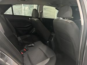 Hyundai i20 1.4 Fluid - Image 9