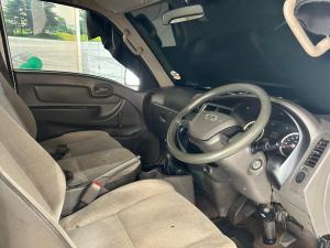 Hyundai H-100 Bakkie 2.6D deck - Image 6